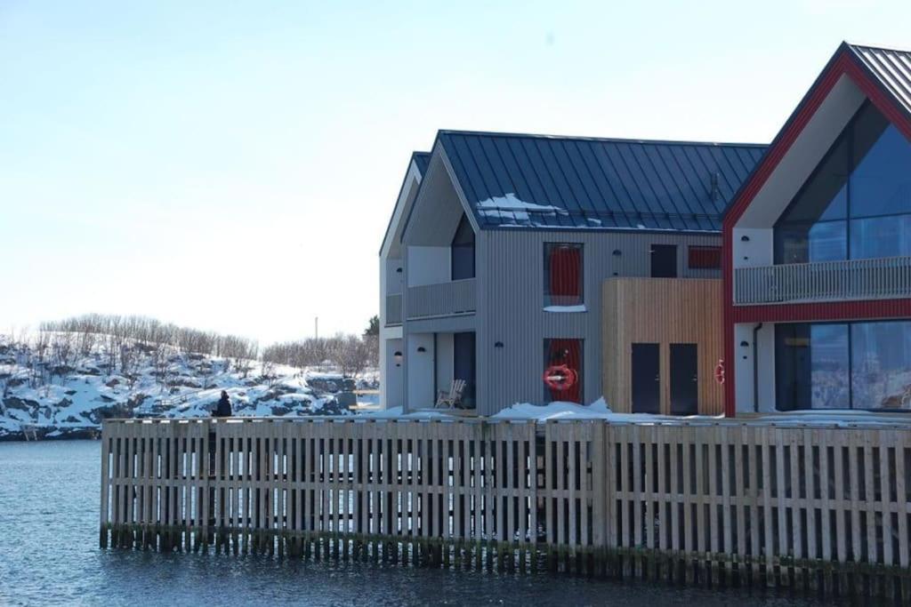 Seafront Apartment Henningsvaer Exterior foto