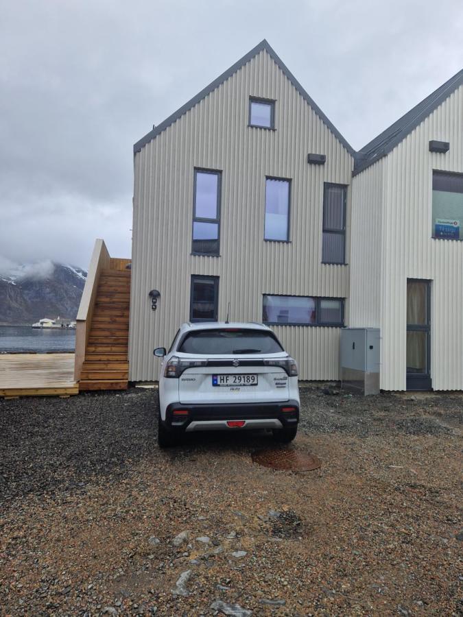 Seafront Apartment Henningsvaer Exterior foto