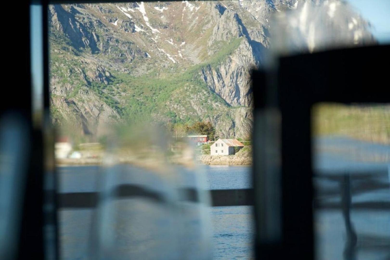 Seafront Apartment Henningsvaer Exterior foto